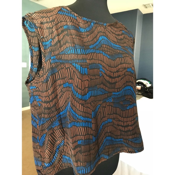 Cap Sleeve Tank Top - Picture 2 of 7